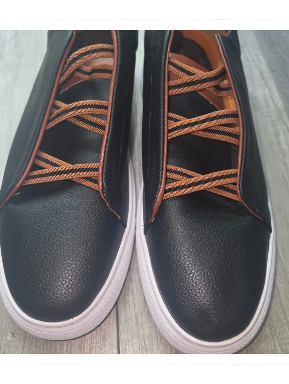 Rockport Men’s Slip‑On Black Sneakers Size 13 EUC Shock Absorbing Comfort